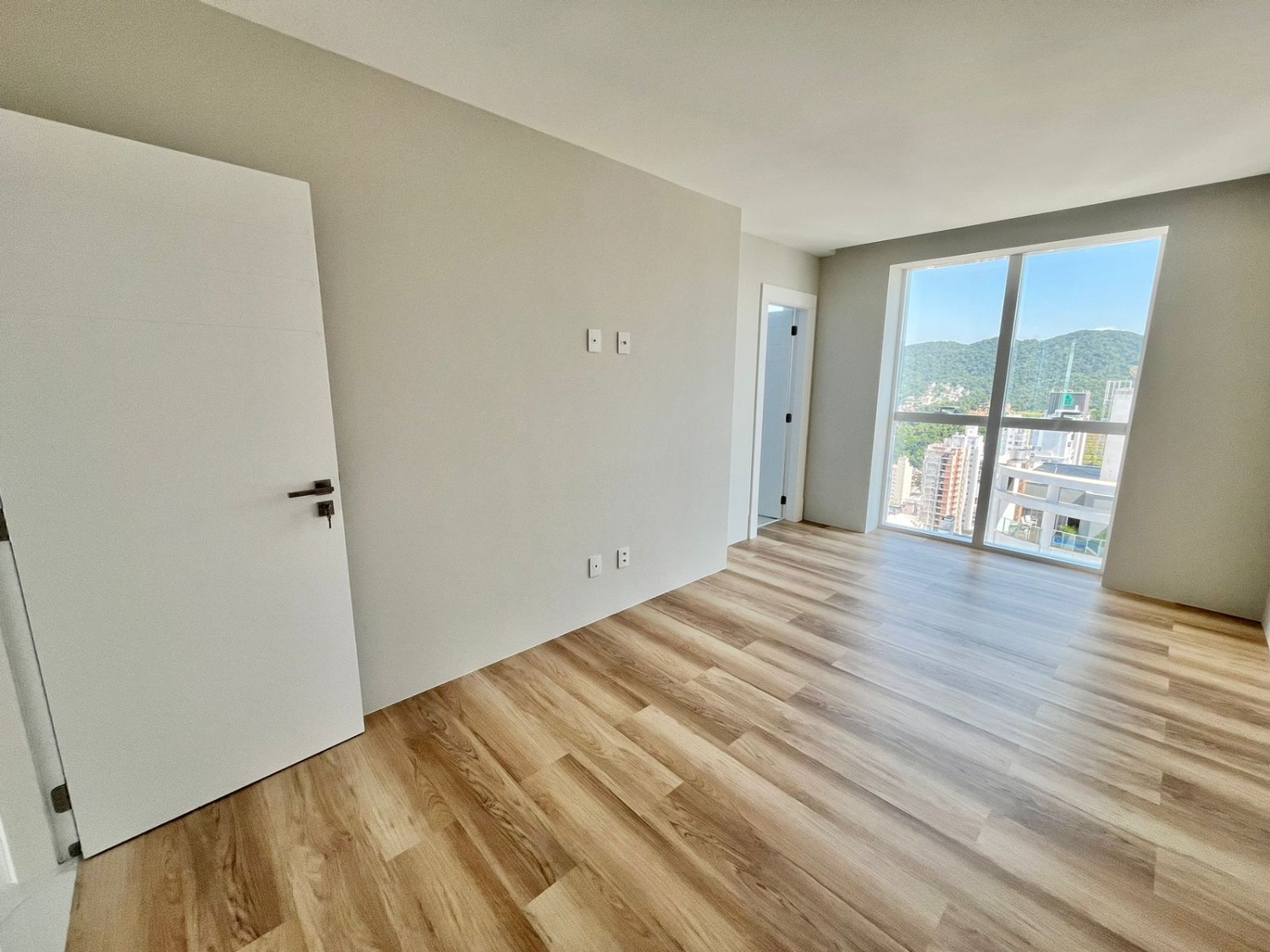Cobertura no Ed. Skyline Tower em Balneário Camboriú - foto 21