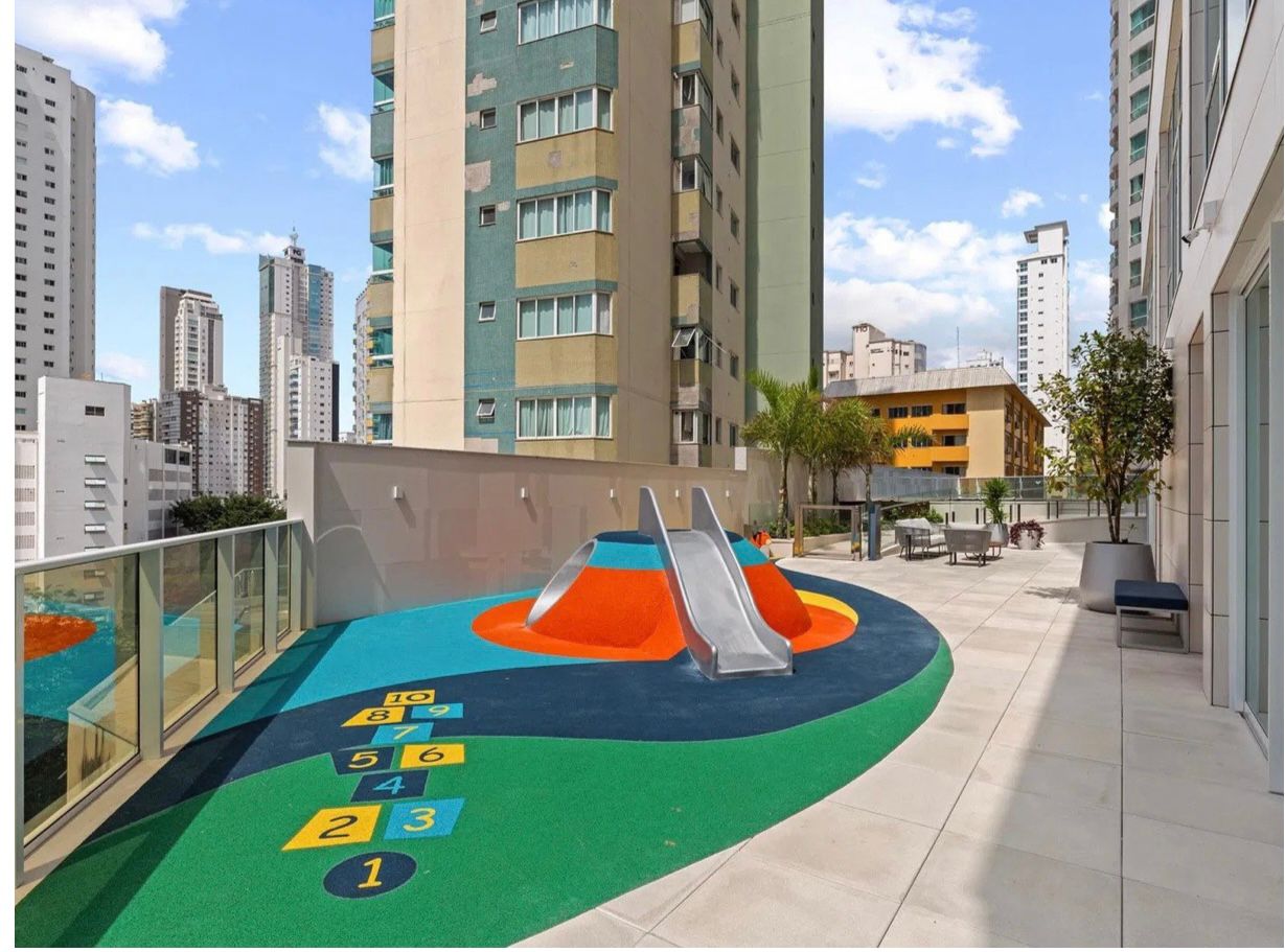 Cobertura no Ed. Skyline Tower em Balneário Camboriú - foto 35