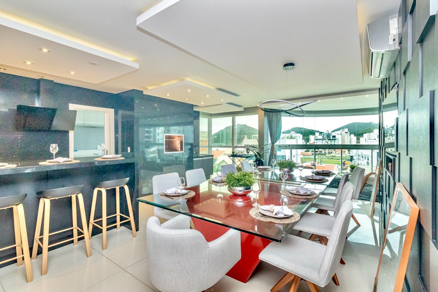 Apartamento no Condomínio Brava Beach Internacional na Praia Brava de Praia Brava