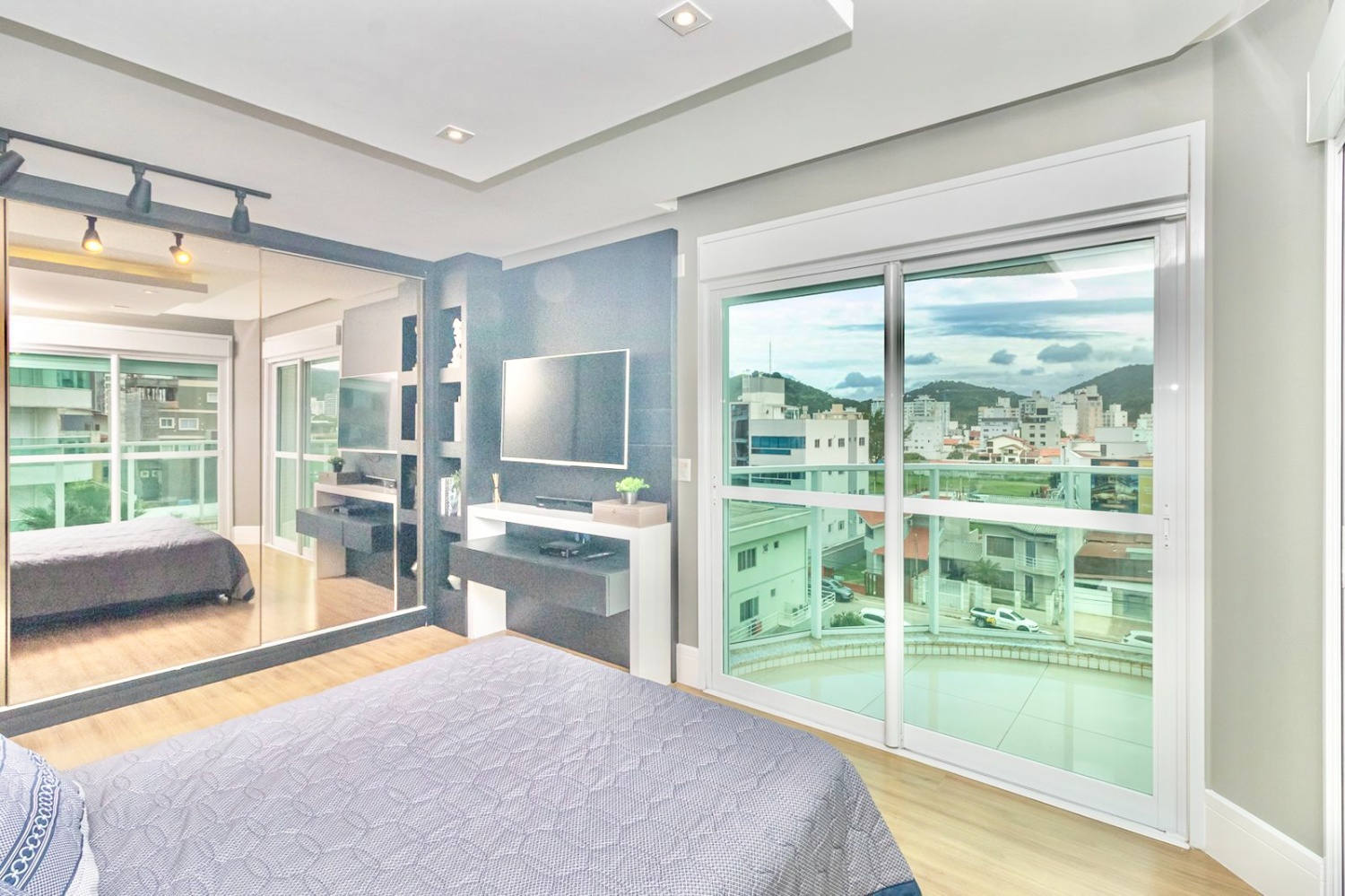 Apartamento no Condomínio Brava Beach Internacional na Praia Brava de Praia Brava - foto 15