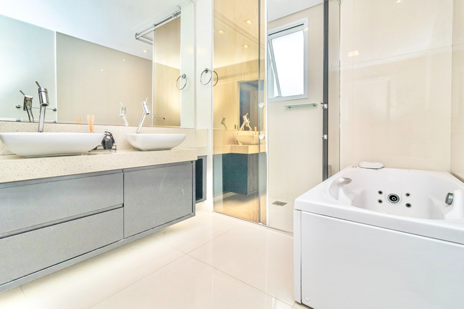 Apartamento no Condomínio Brava Beach Internacional na Praia Brava de Praia Brava - foto 23