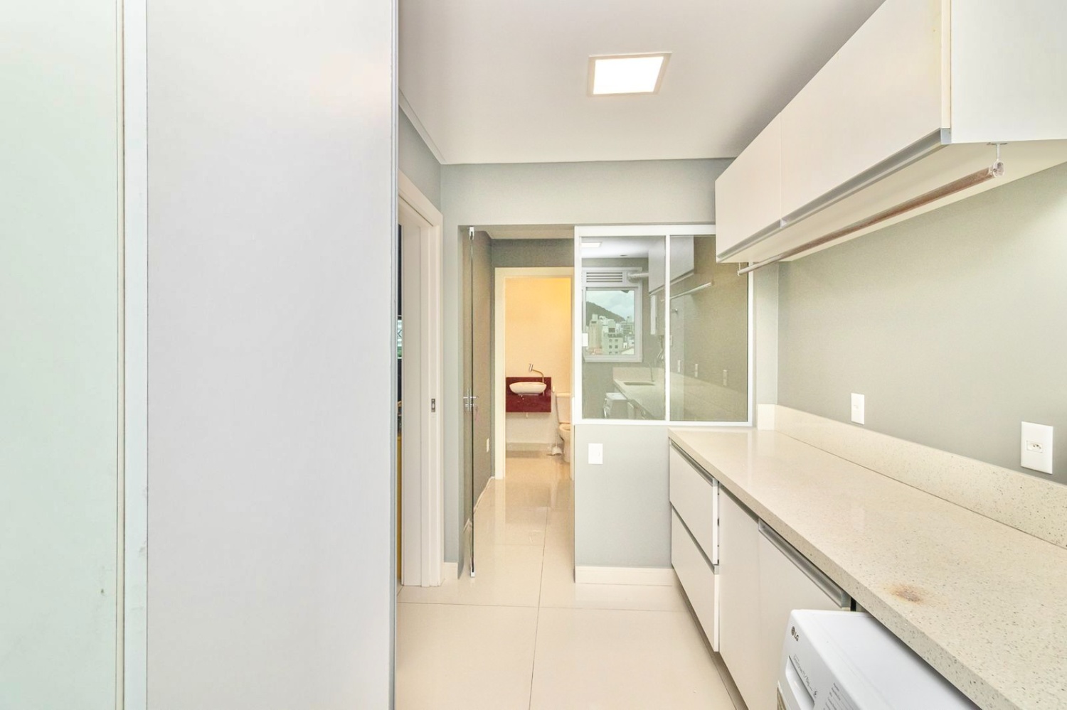 Apartamento no Condomínio Brava Beach Internacional na Praia Brava de Praia Brava - foto 32