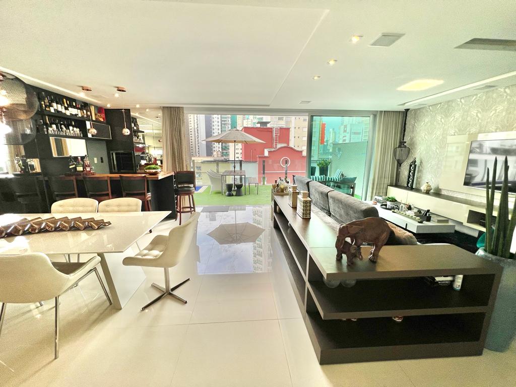 Apartamento no Ed. Ville Del Acqua em Balneário Camboriú - foto 5