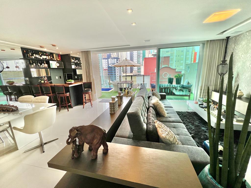 Apartamento no Ed. Ville Del Acqua em Balneário Camboriú - foto 6