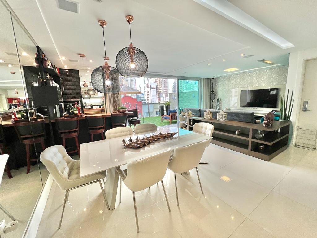 Apartamento no Ed. Ville Del Acqua em Balneário Camboriú - foto 7