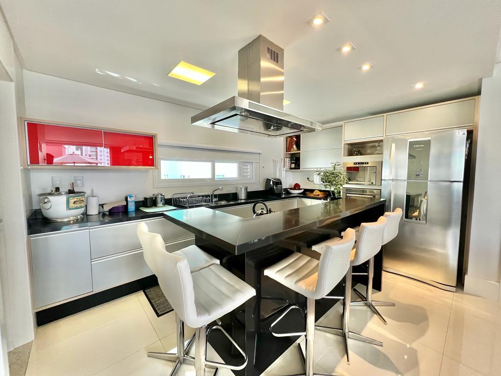 Apartamento no Ed. Ville Del Acqua em Balneário Camboriú - foto 10