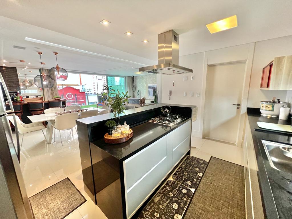 Apartamento no Ed. Ville Del Acqua em Balneário Camboriú - foto 11