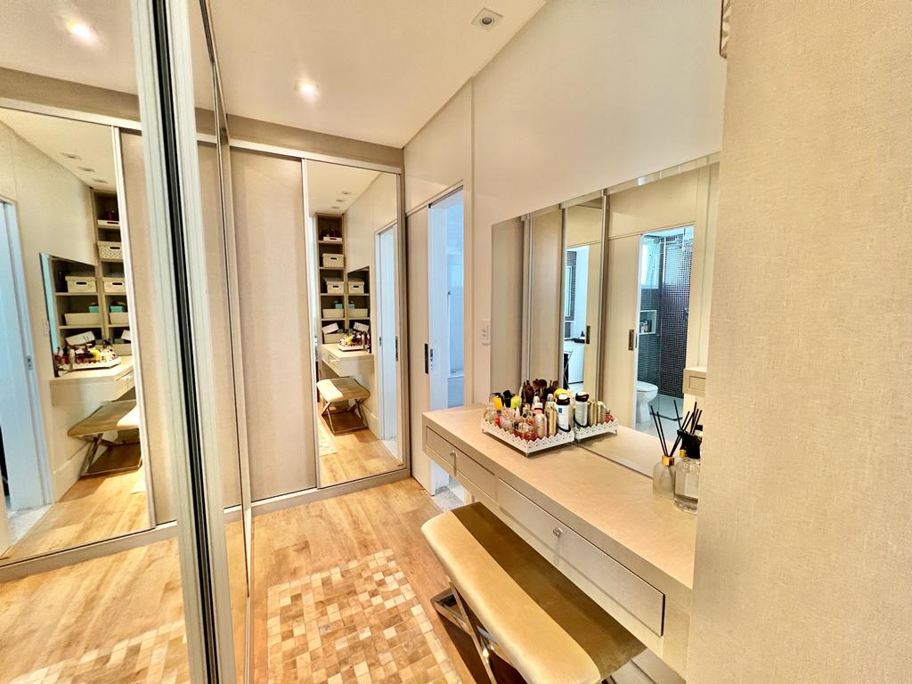 Apartamento no Ed. Ville Del Acqua em Balneário Camboriú - foto 20