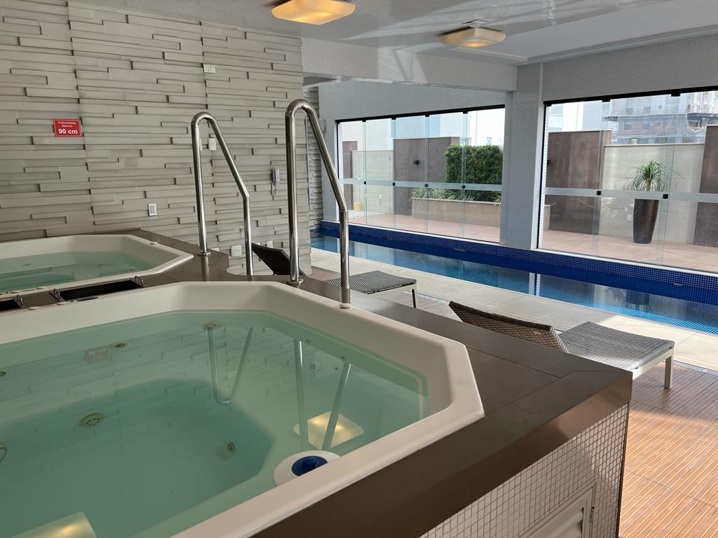 Apartamento no Ed. Ville Del Acqua em Balneário Camboriú - foto 32