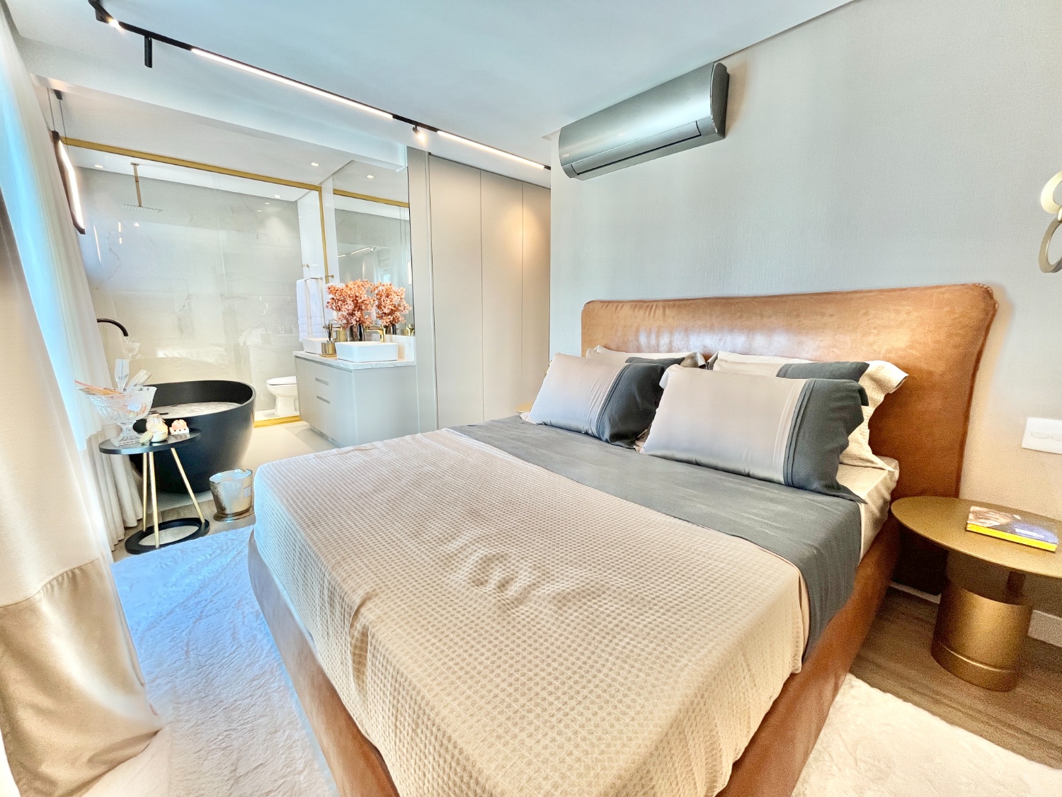 Apartamento no Ed Elegance Tower Residence em Balneário Camboriú - foto 14