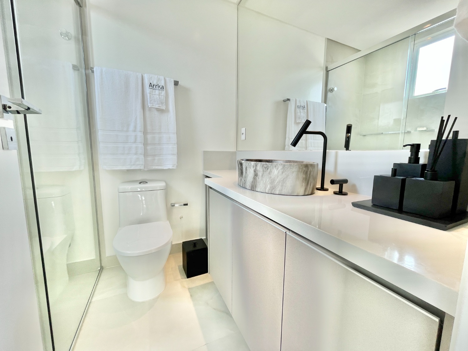 Apartamento no Ed Elegance Tower Residence em Balneário Camboriú - foto 21