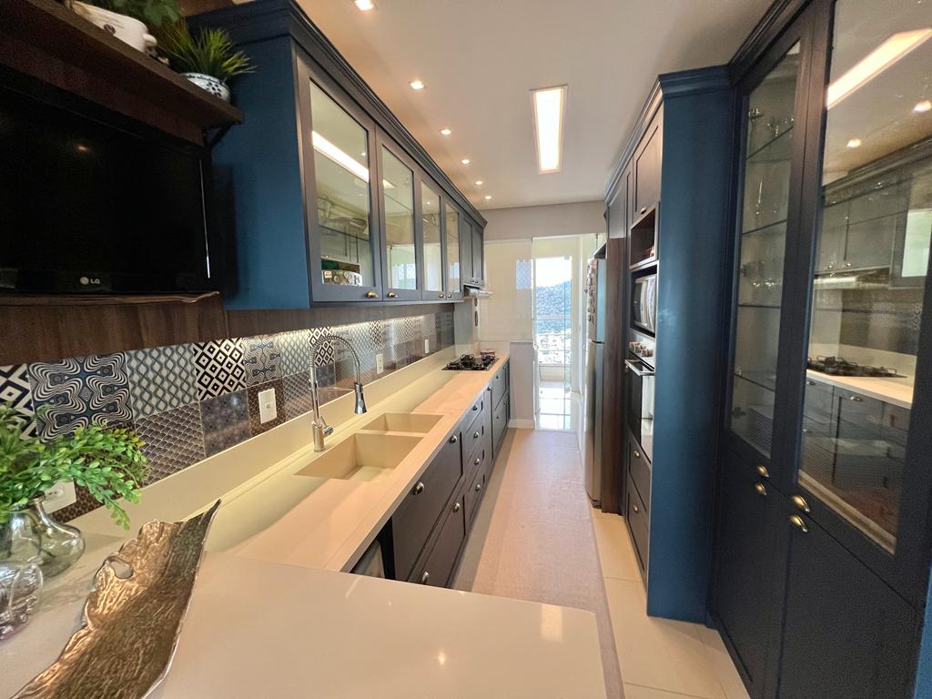 Apartamento no Ed. Império das Ondas em Balneário Camboriú - foto 11