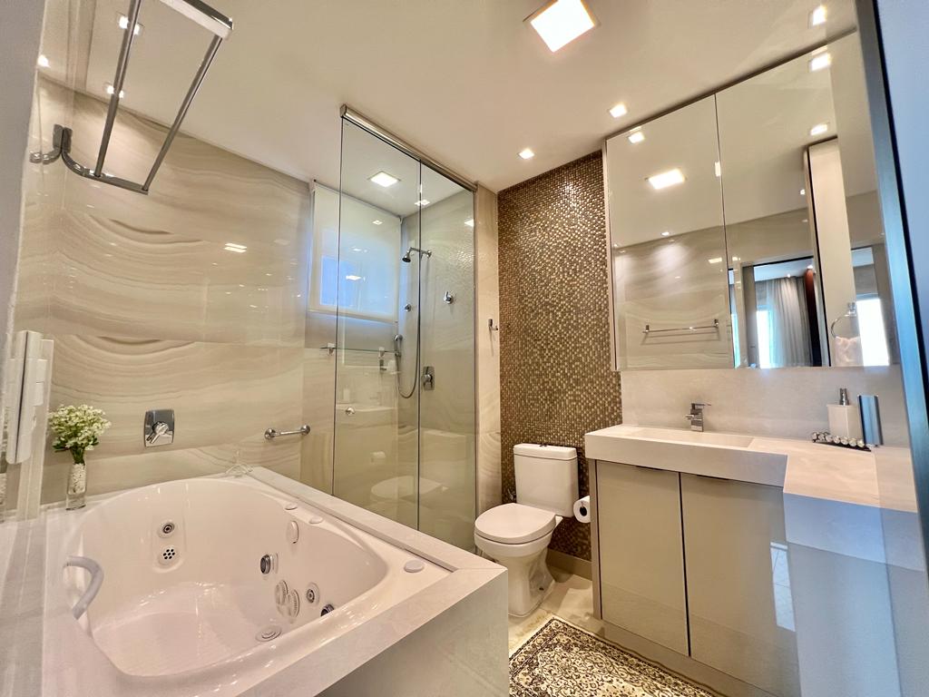 Apartamento no Ed. Império das Ondas em Balneário Camboriú - foto 15