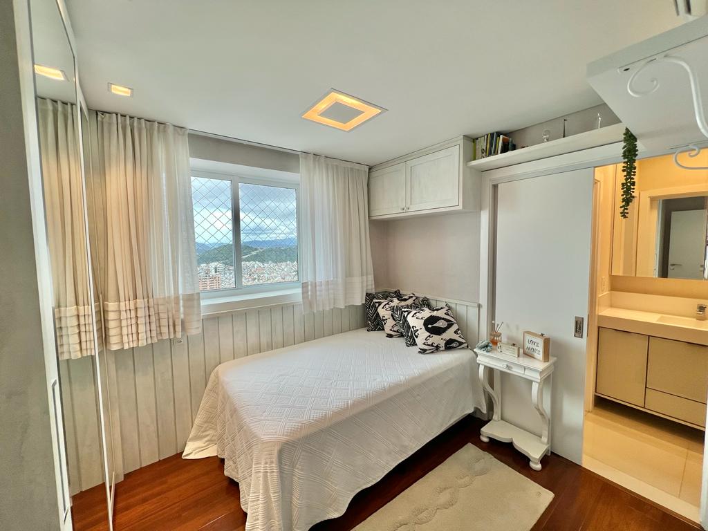 Apartamento no Ed. Império das Ondas em Balneário Camboriú - foto 16