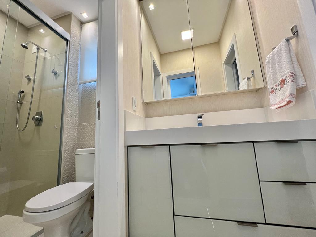 Apartamento no Ed. Império das Ondas em Balneário Camboriú - foto 17