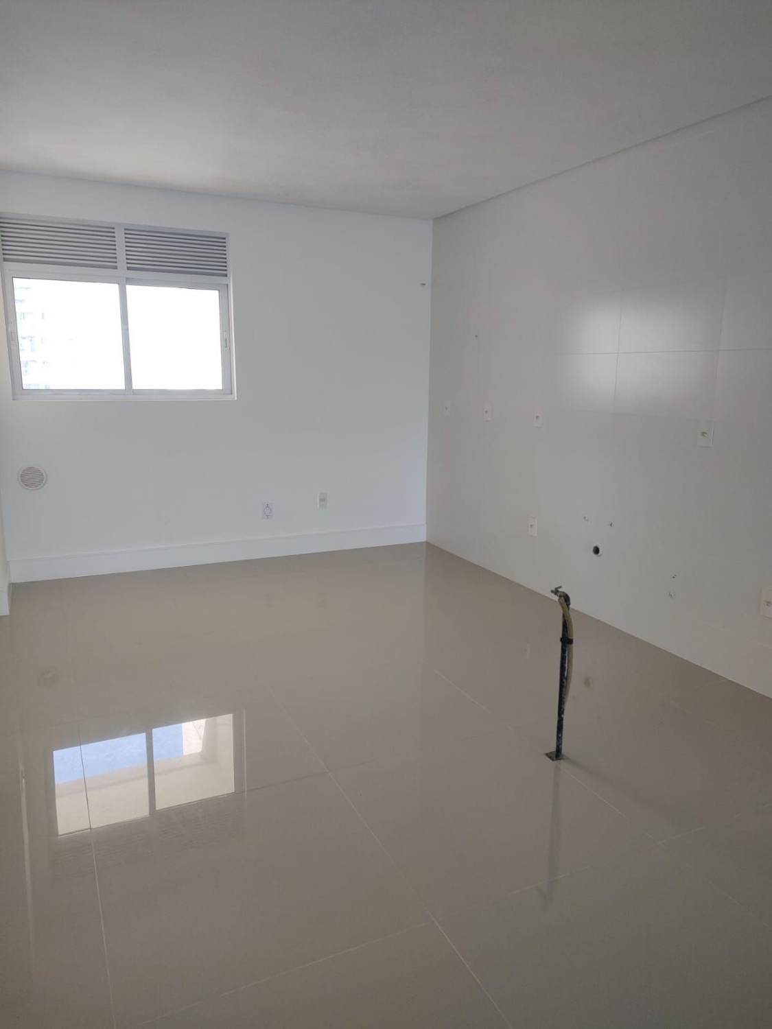 Apartamento no Residencial Mirante das Águas em Balneário Camboriú - foto 14