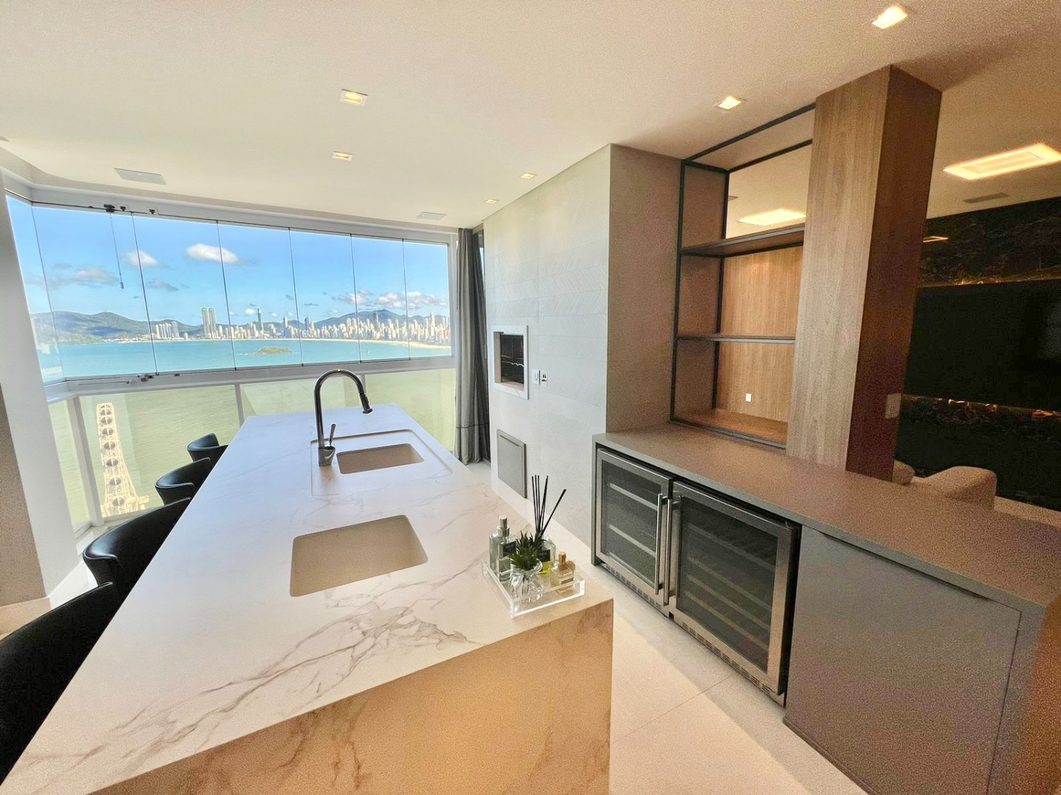 Apartamento no Ed. Italian em Balneário Camboriú - foto 4