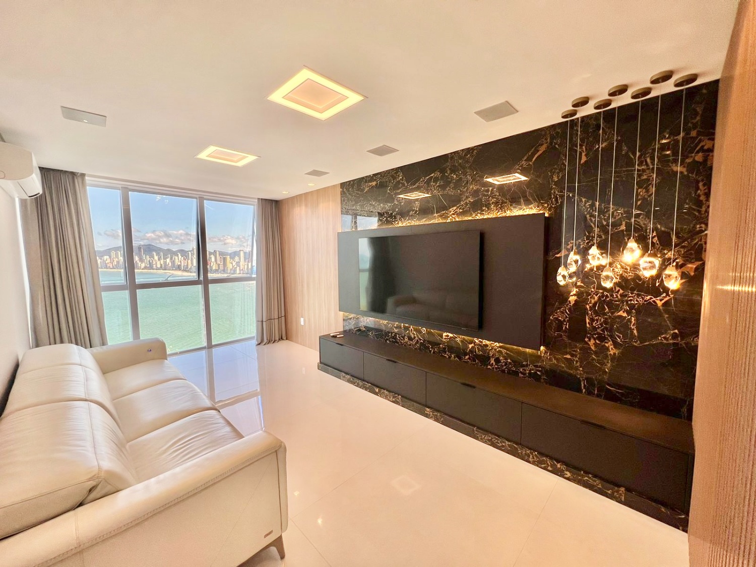 Apartamento no Ed. Italian em Balneário Camboriú - foto 9