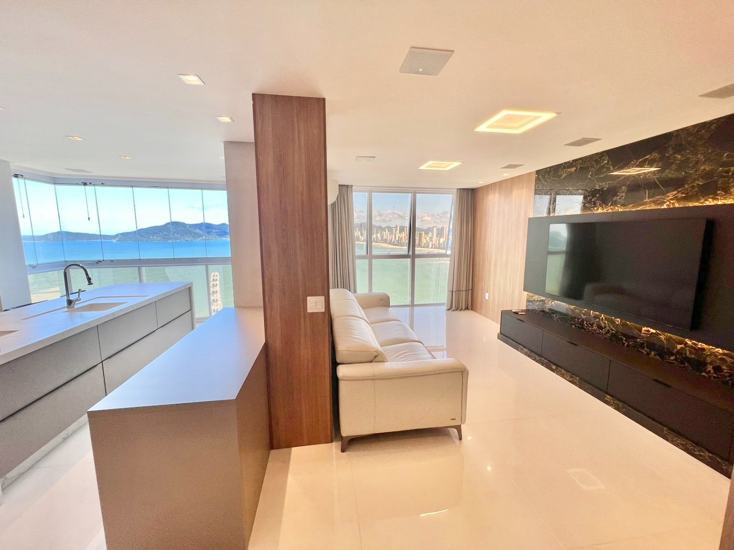 Apartamento no Ed. Italian em Balneário Camboriú - foto 10