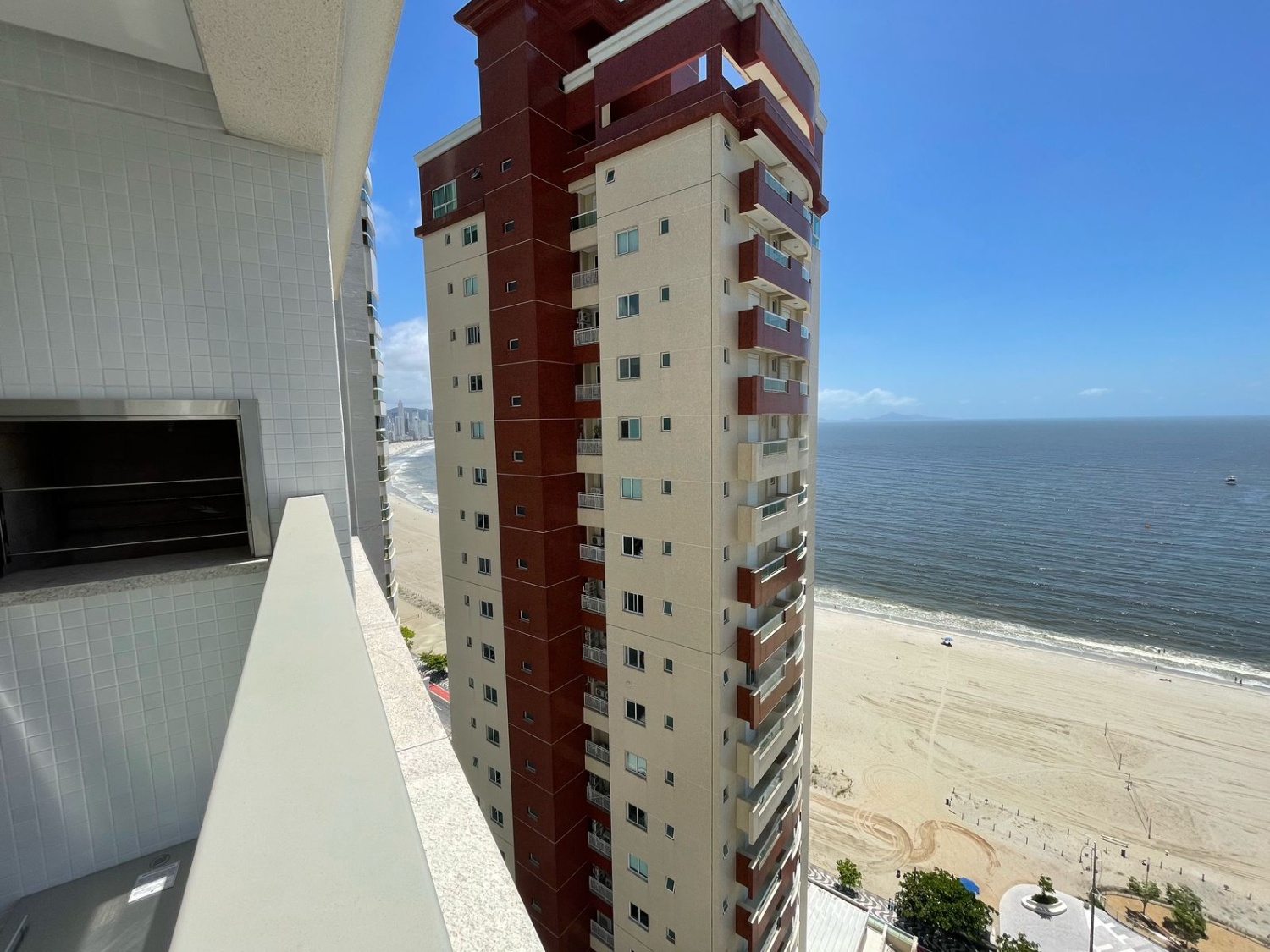 Apartamento no Ed. Morada Ilhas Marianas da Embraed na Barra Sul em Balneário Camboriú - foto 3