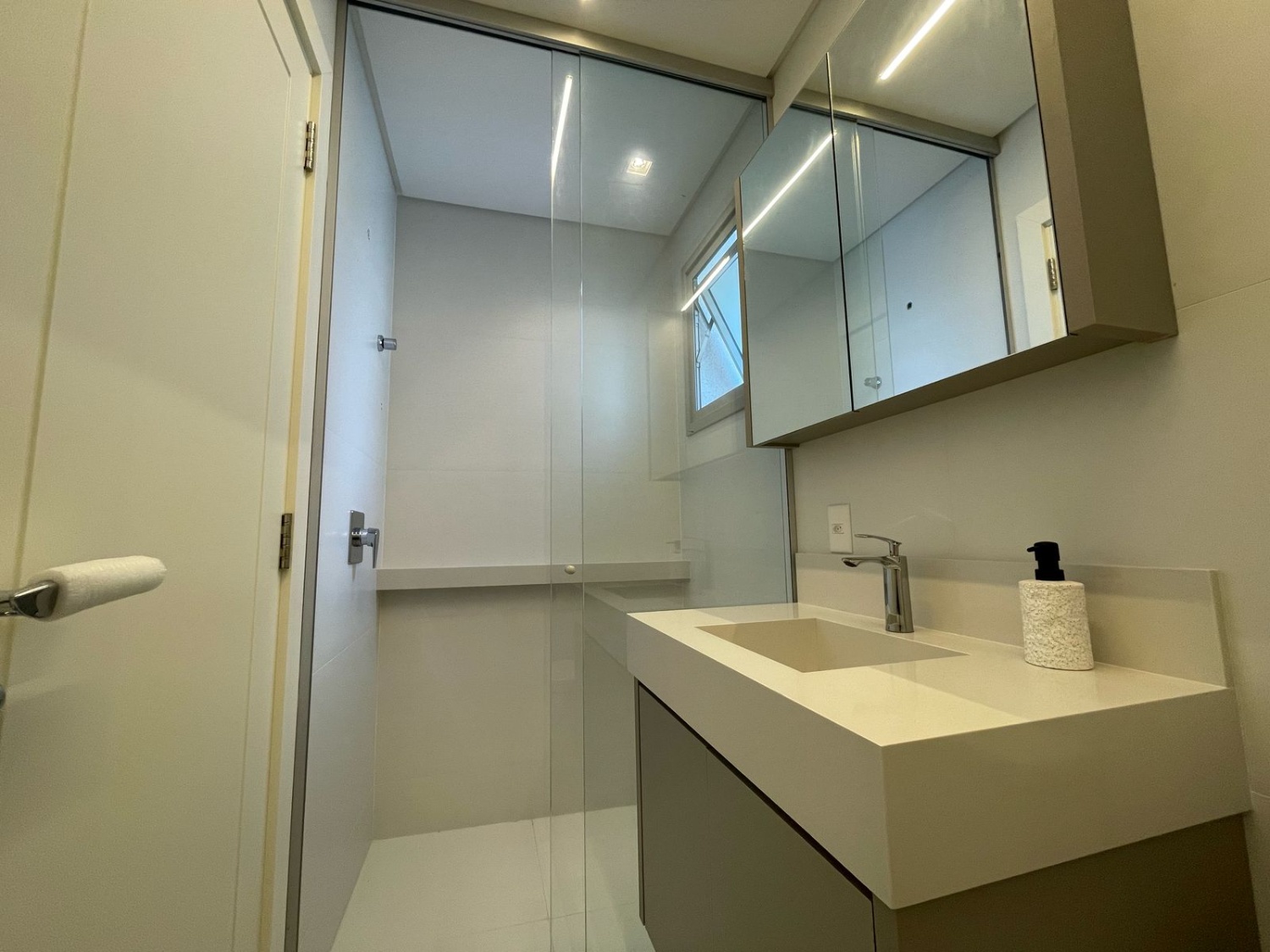Apartamento no Ed. Morada Ilhas Marianas da Embraed na Barra Sul em Balneário Camboriú - foto 9