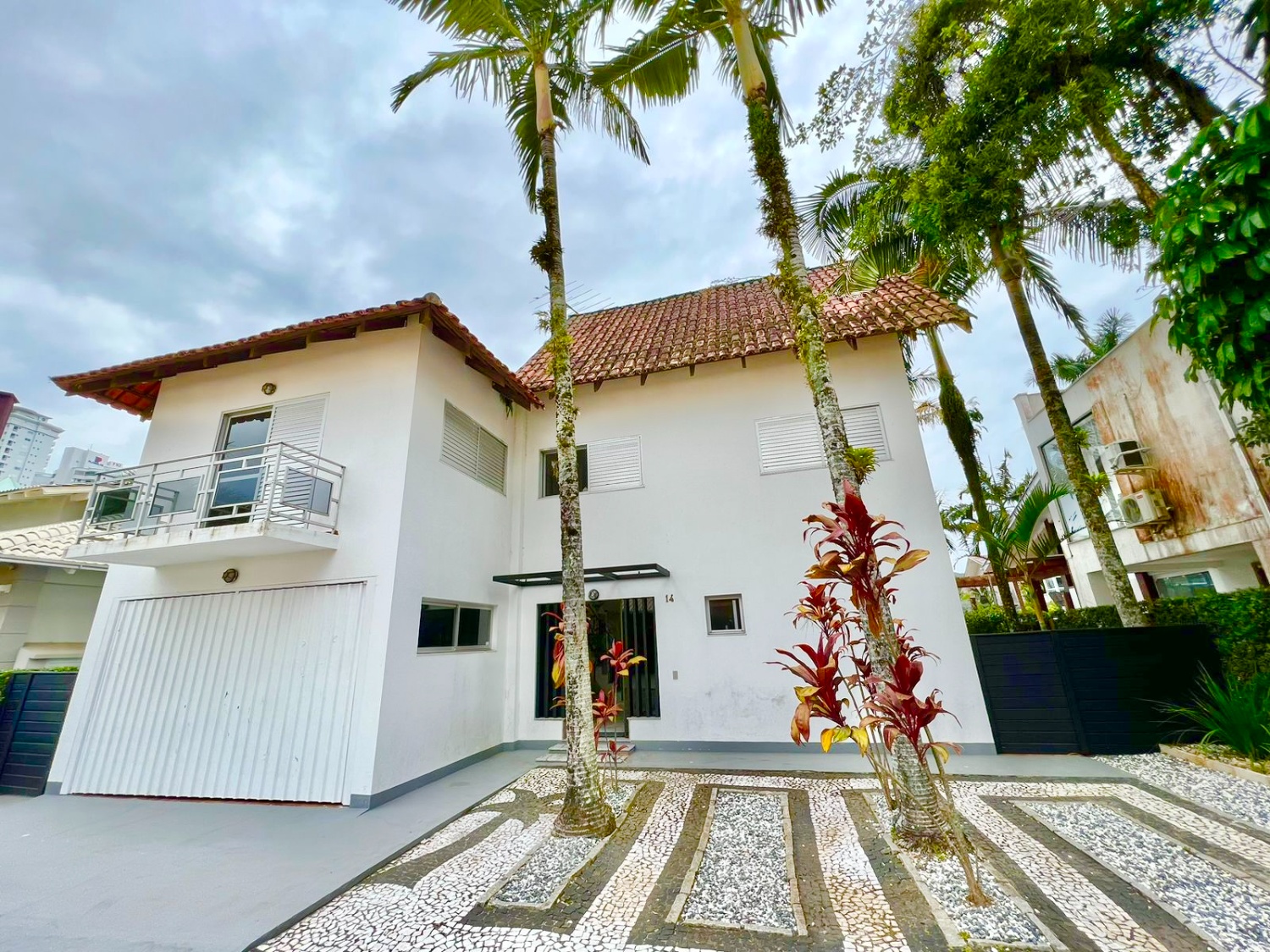 Casa com píer e vaga náutica no Condomínio Marina Camboriú em Balneário Camboriú - foto 8