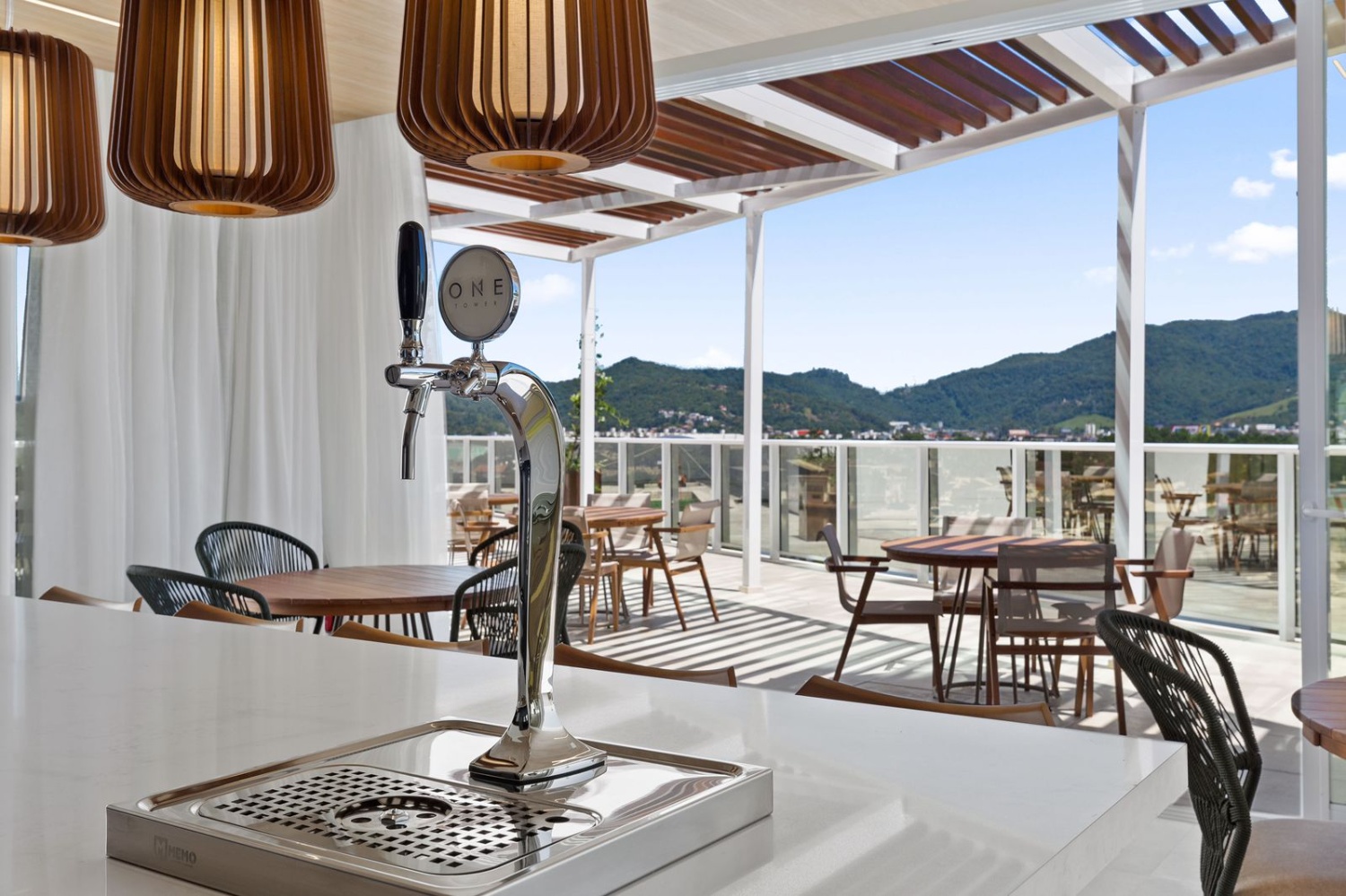 Apartamento no Ed. One Tower em Balneário Camboriú Frente Mar - foto 18