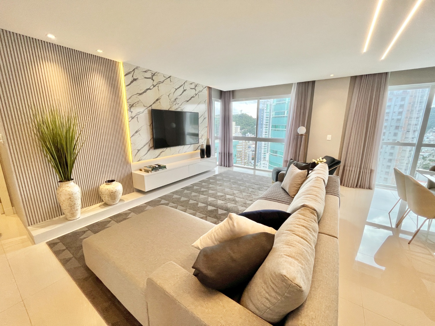 Apartamento no Edifício Acqualina em Balneário Camboriú - foto 1