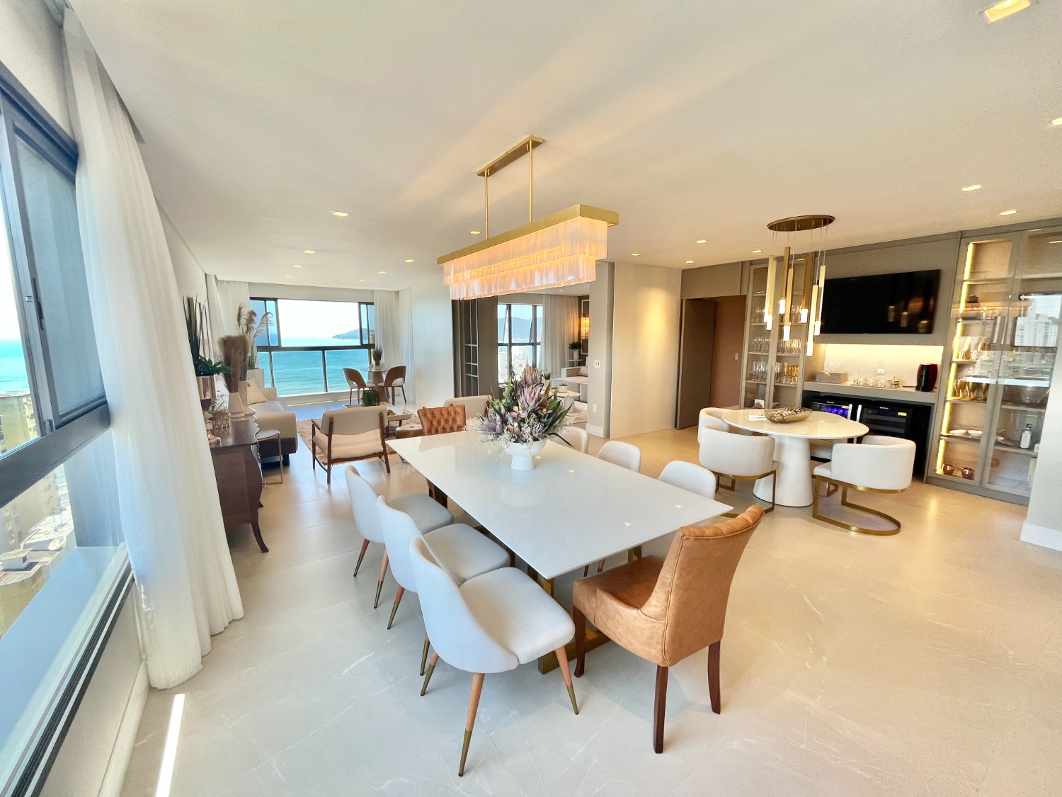 Apartamento no Ed. Mueller Ocean Club em Balneário Camboriú - foto 9