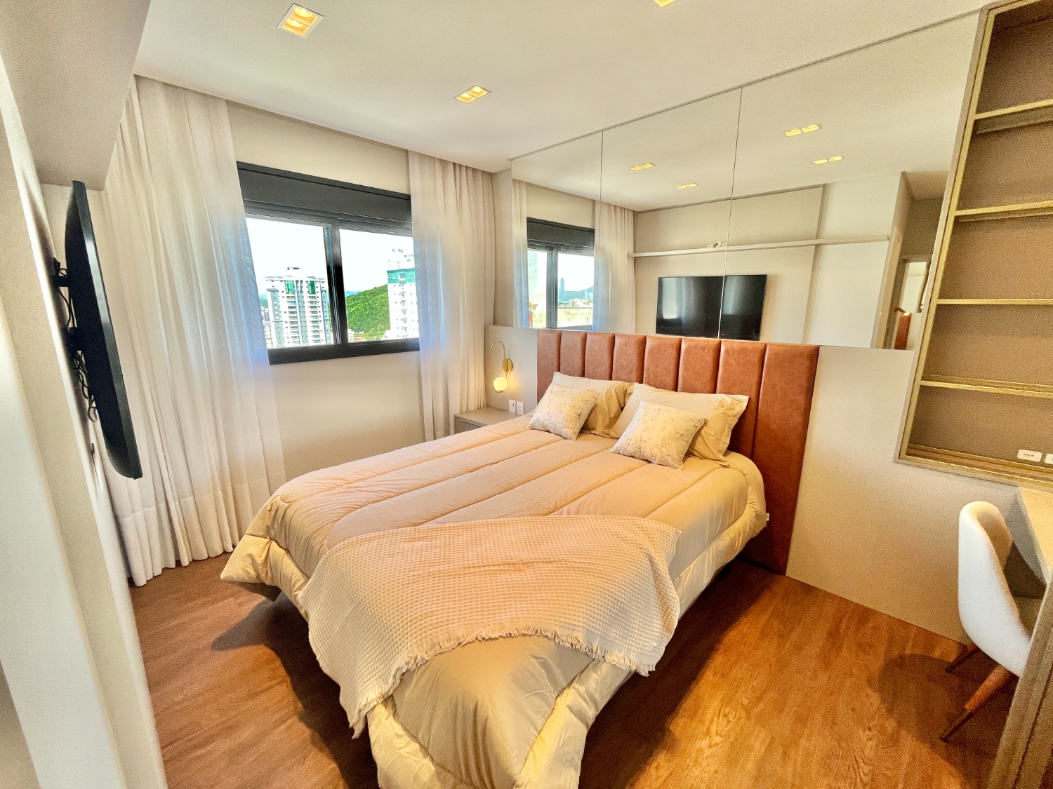 Apartamento no Ed. Mueller Ocean Club em Balneário Camboriú - foto 14