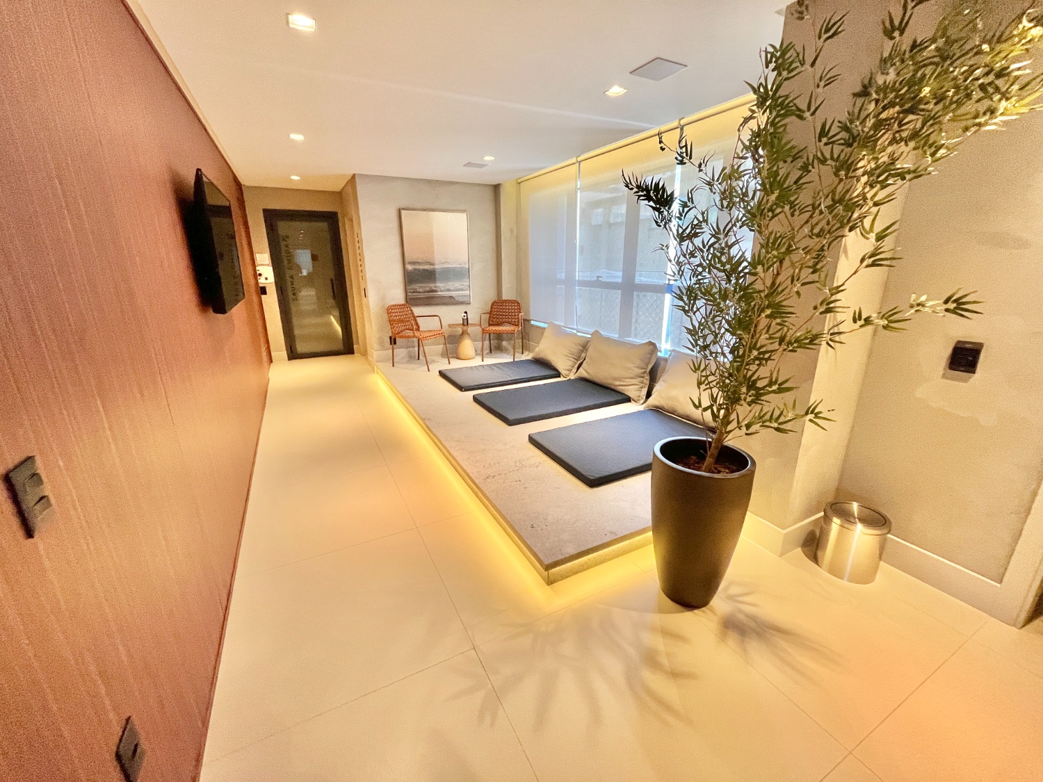 Apartamento no Ed. Mueller Ocean Club em Balneário Camboriú - foto 23