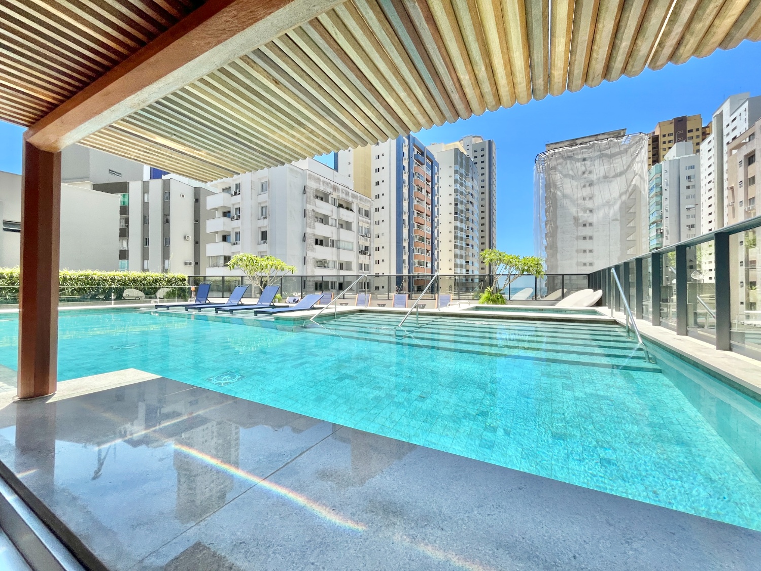 Apartamento no Ed. Mueller Ocean Club em Balneário Camboriú - foto 33