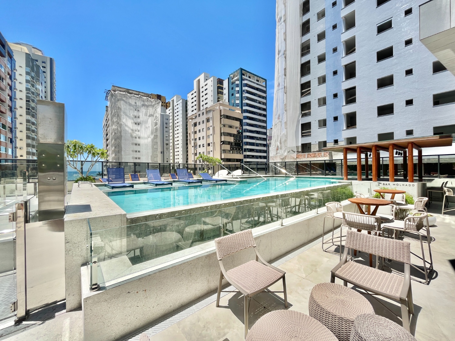 Apartamento no Ed. Mueller Ocean Club em Balneário Camboriú - foto 34
