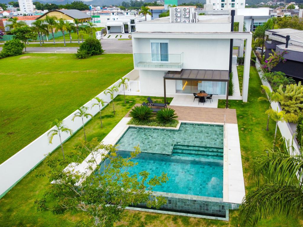 Casa no Condomínio Reserva Camboriú Yacht & Golf em Camboriú - foto 3