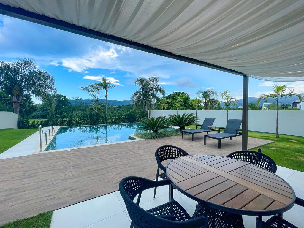 Casa no Condomínio Reserva Camboriú Yacht & Golf em Camboriú - foto 9