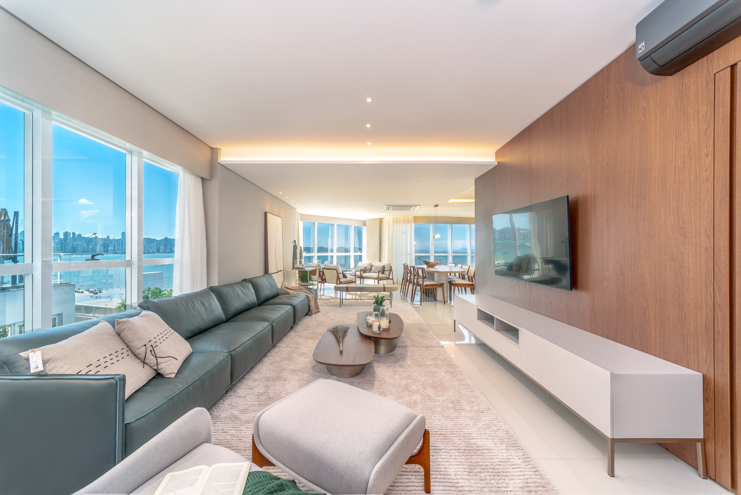 Apartamento no Ed. Ibiza Towers em Balneário Camboriú - foto 2
