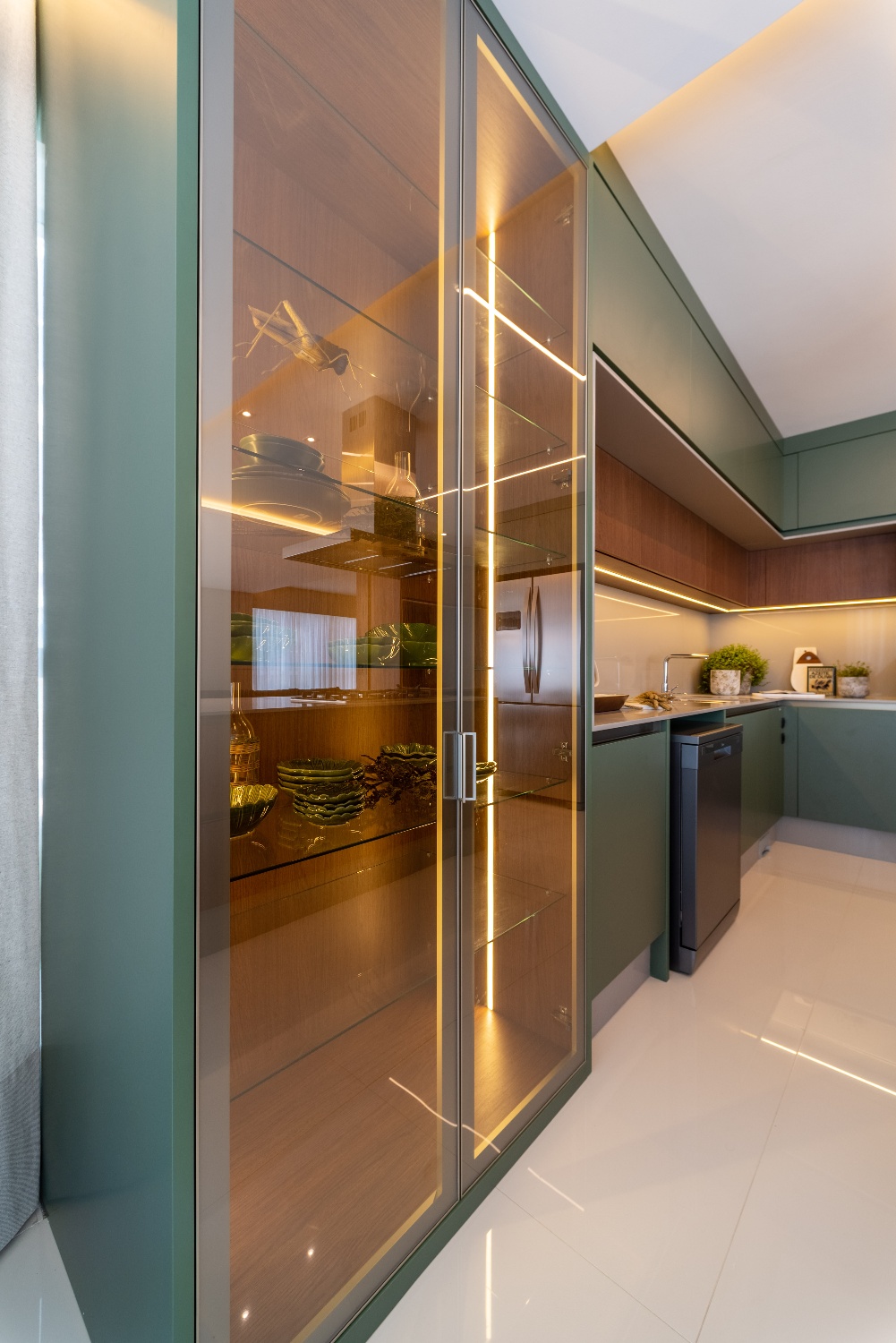 Apartamento no Ed. Ibiza Towers em Balneário Camboriú - foto 15