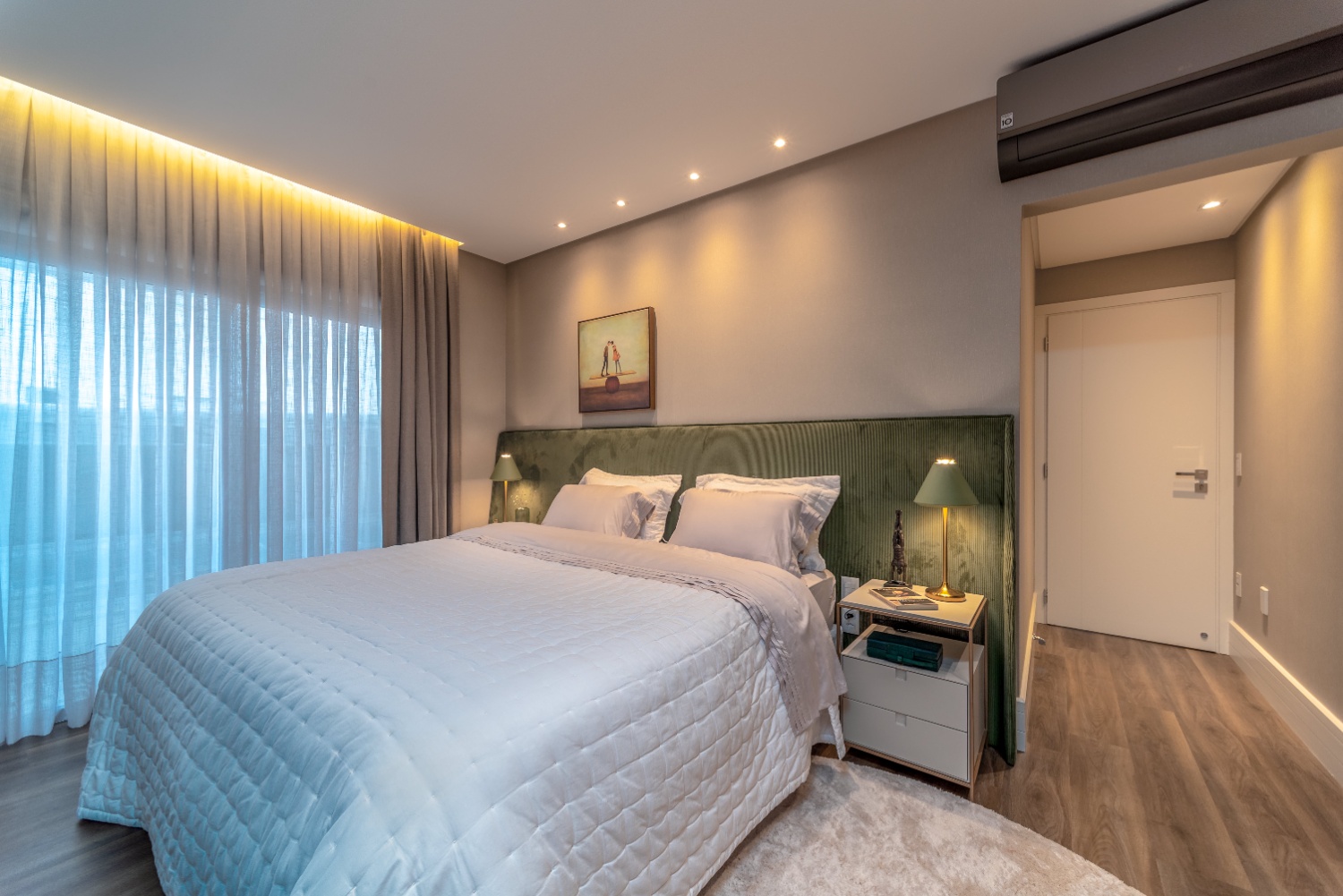 Apartamento no Ed. Ibiza Towers em Balneário Camboriú - foto 26