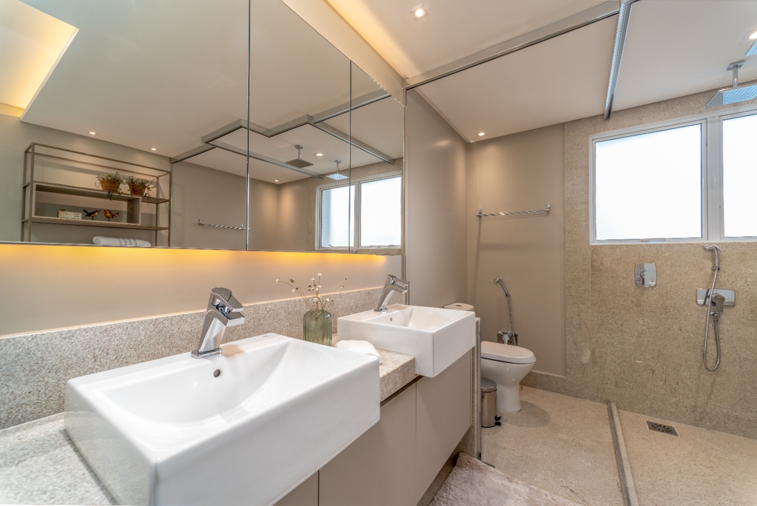 Apartamento no Ed. Ibiza Towers em Balneário Camboriú - foto 31