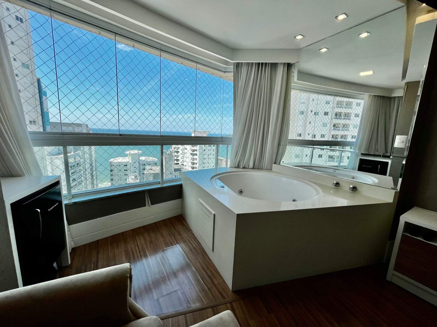 Cobertura Duplex no Ed. Grand Royale em Balneário Camboriú - foto 25