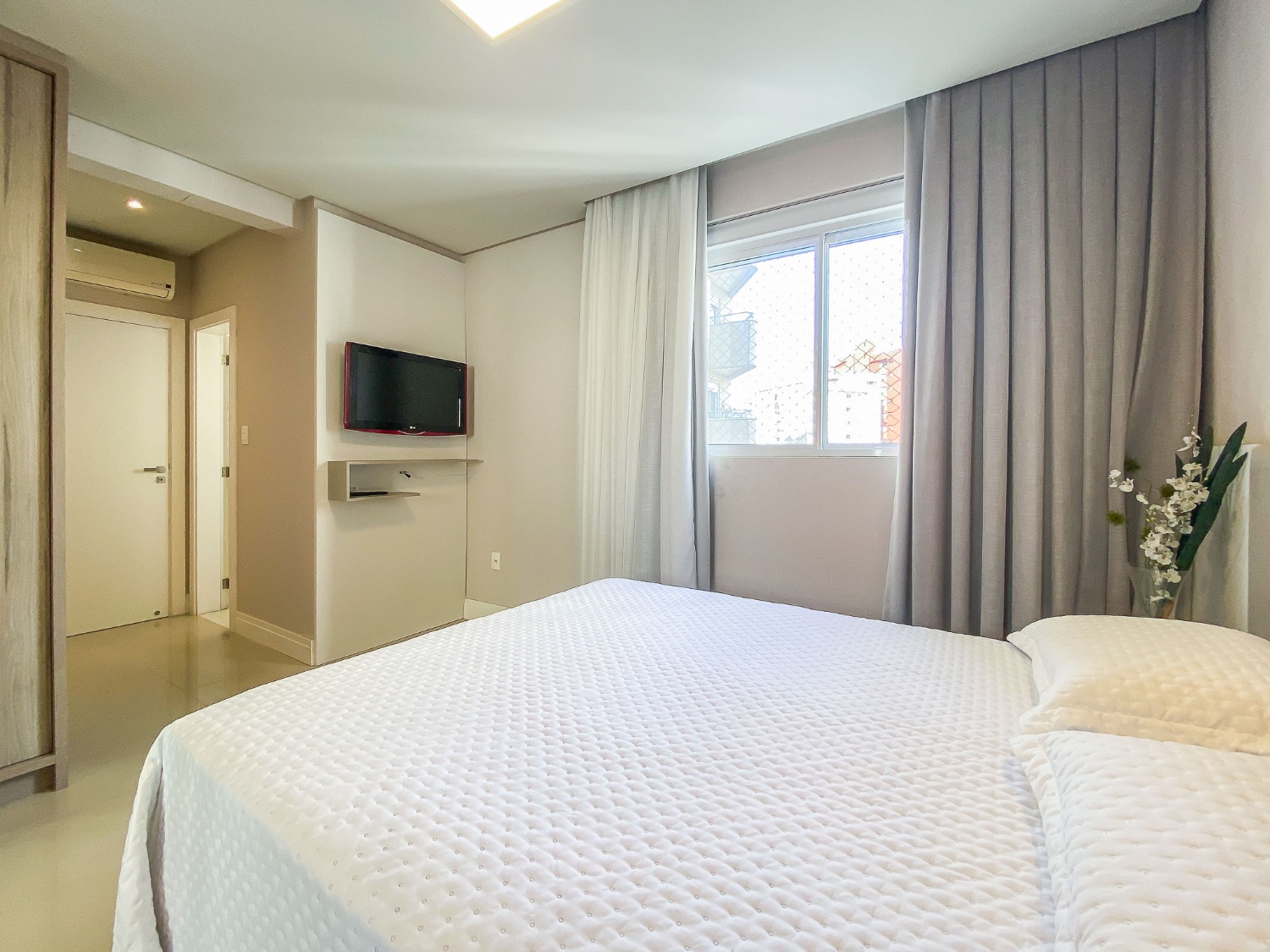 Apartamento no Ed. Palm Beach em Balneário Camboriú - foto 23