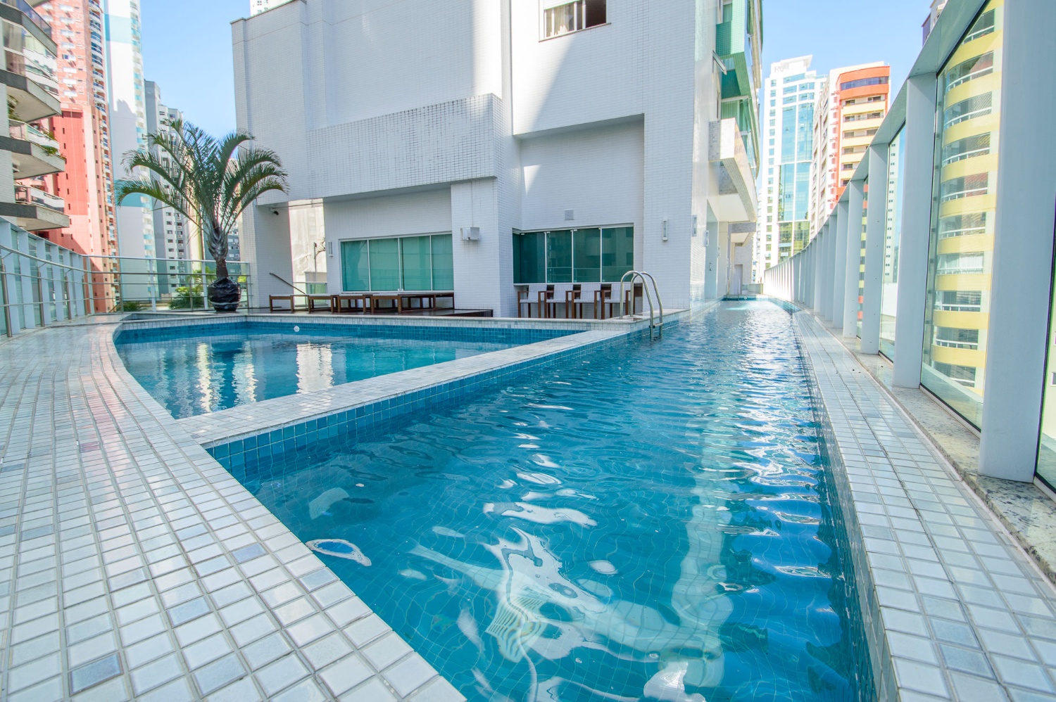 Apartamento no Ed. Palm Beach em Balneário Camboriú - foto 33