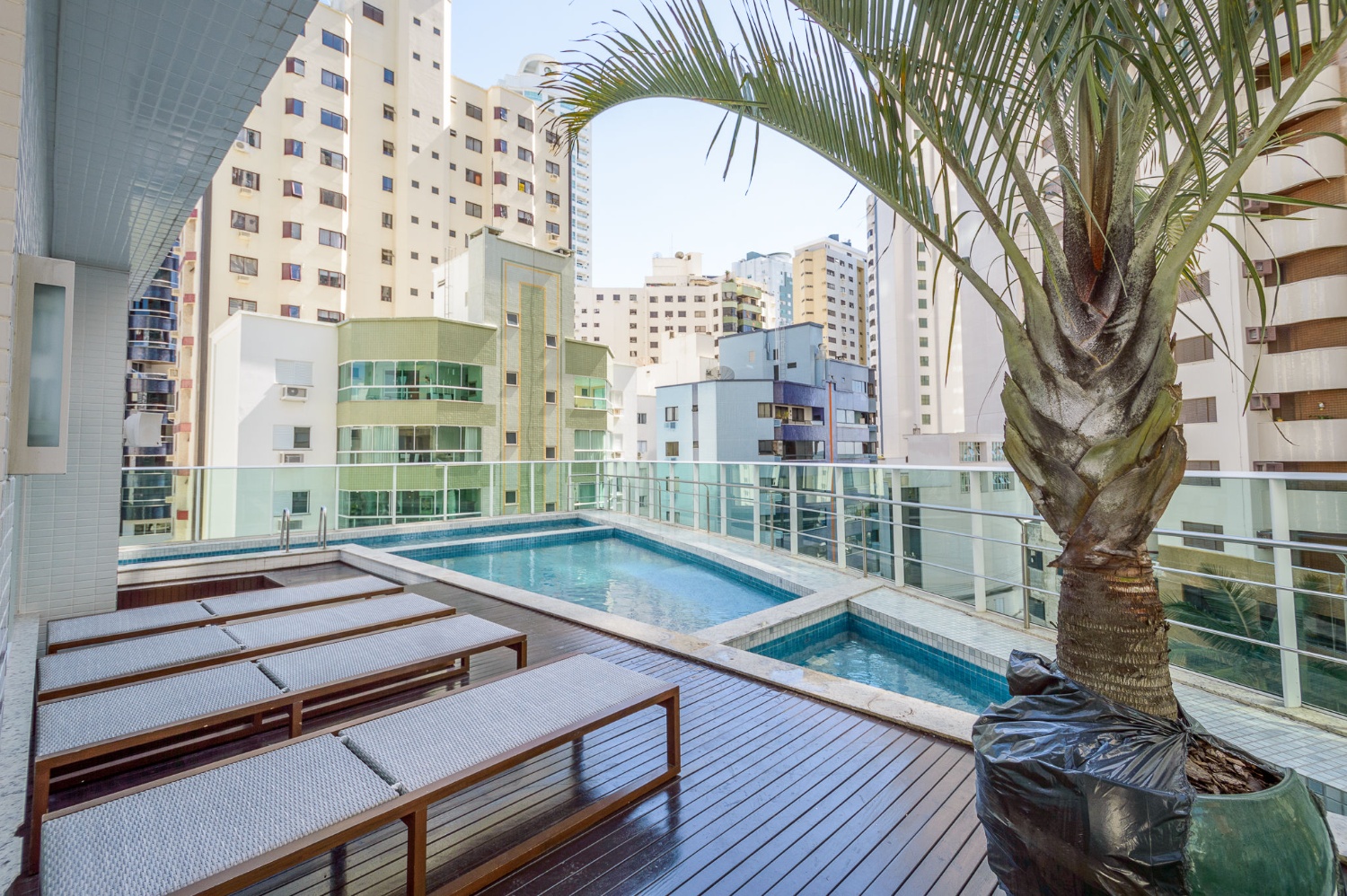 Apartamento no Ed. Palm Beach em Balneário Camboriú - foto 34