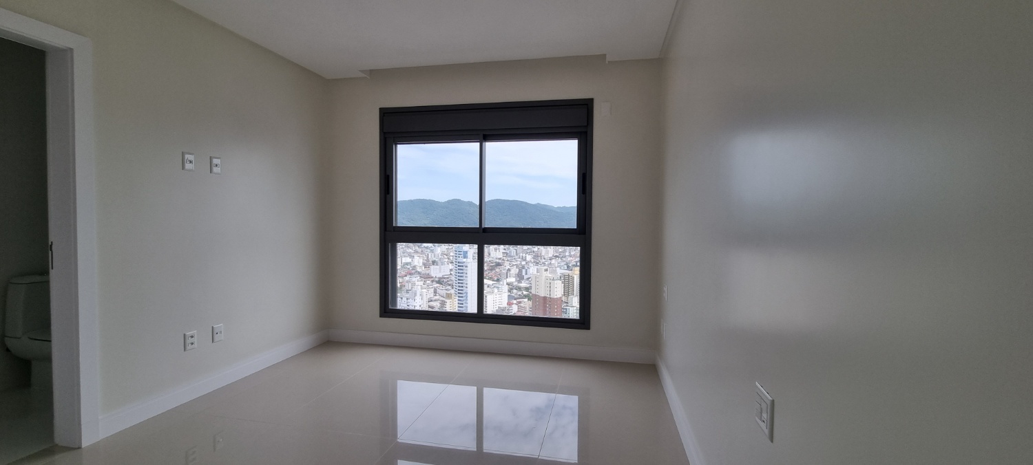Apartamento no Edifício New York Apartments em Balneário Camboriú - foto 11