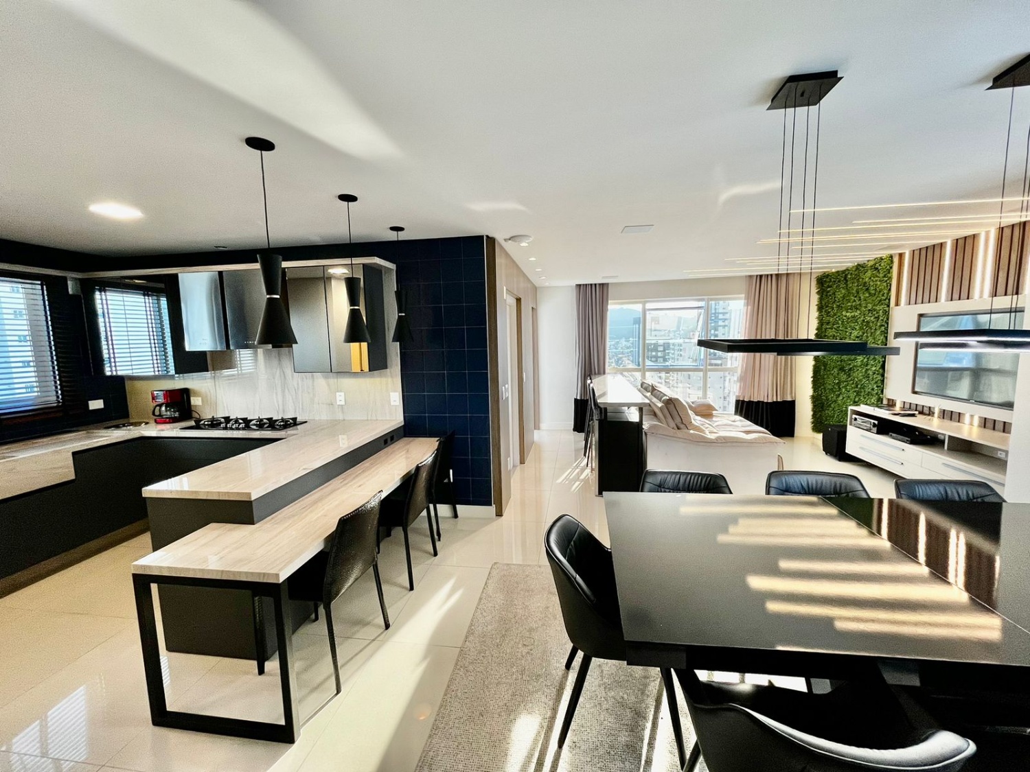 Apartamento no Ed. Solar Gonçalves em Balneário Camboriú - foto 4