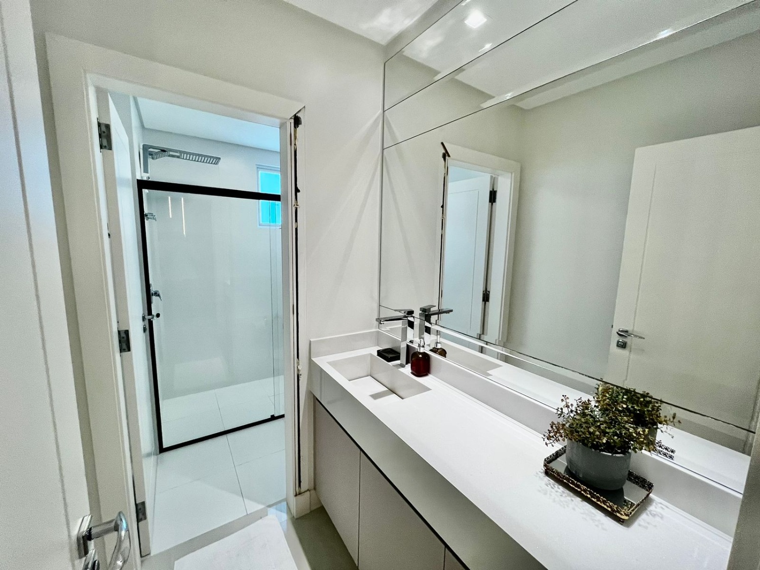 Apartamento no Ed. Solar Gonçalves em Balneário Camboriú - foto 15