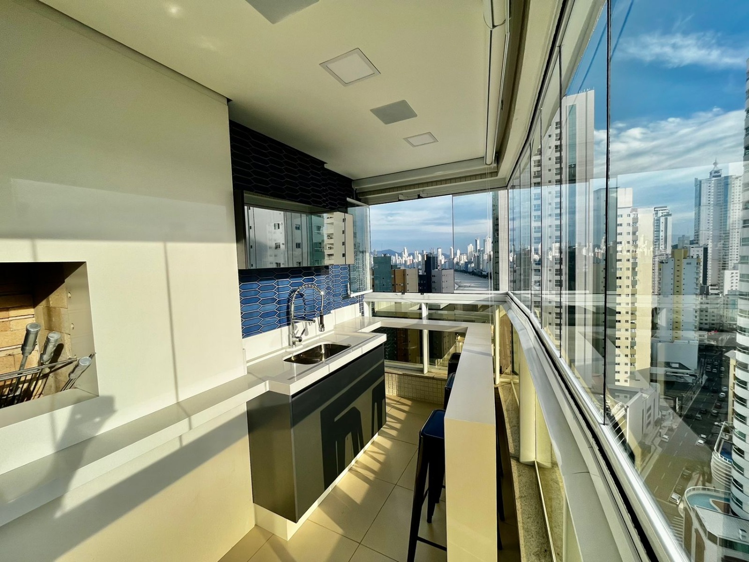 Apartamento no Ed. Solar Gonçalves em Balneário Camboriú - foto 21