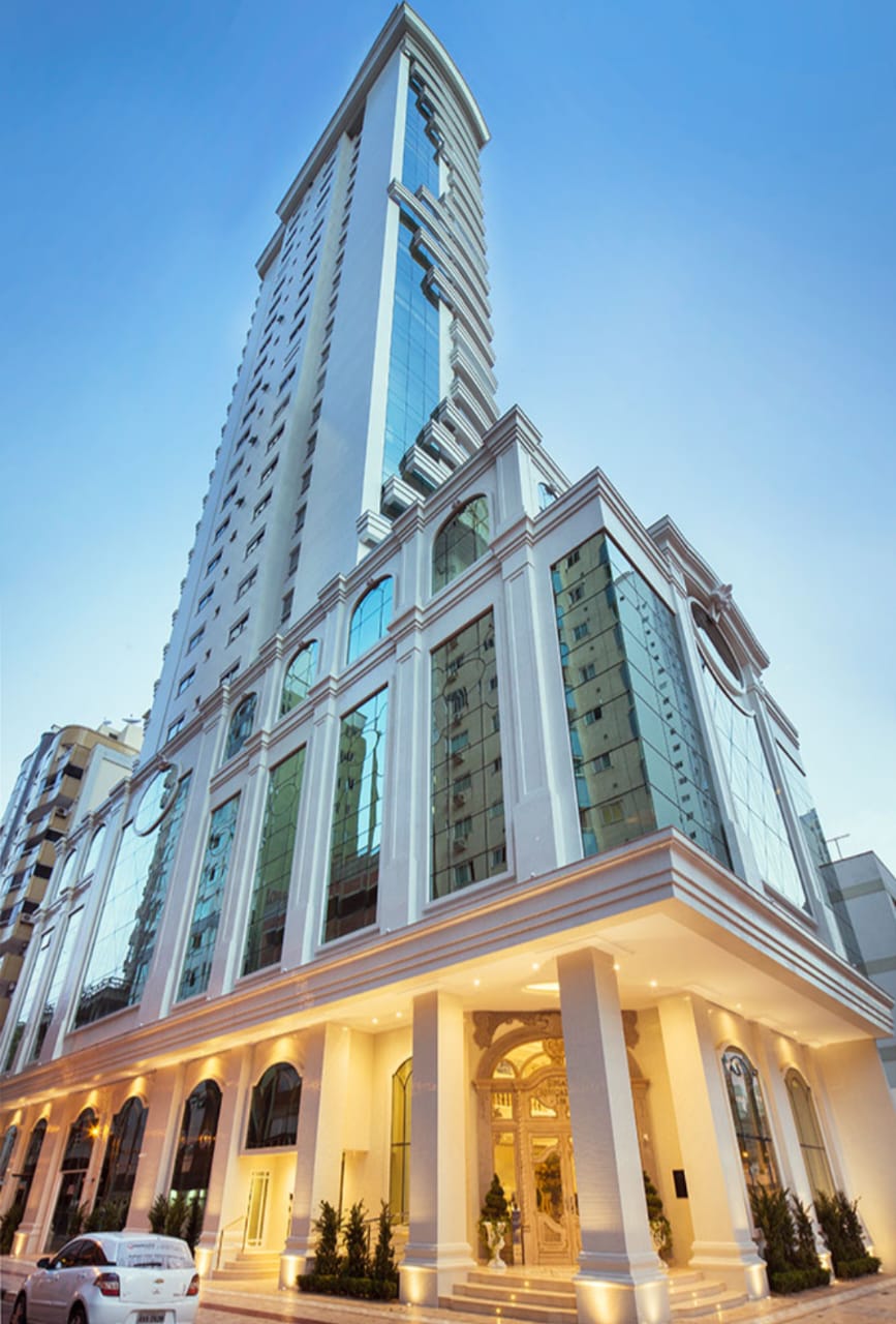 Apartamento no Ed. Solar Gonçalves em Balneário Camboriú - foto 25