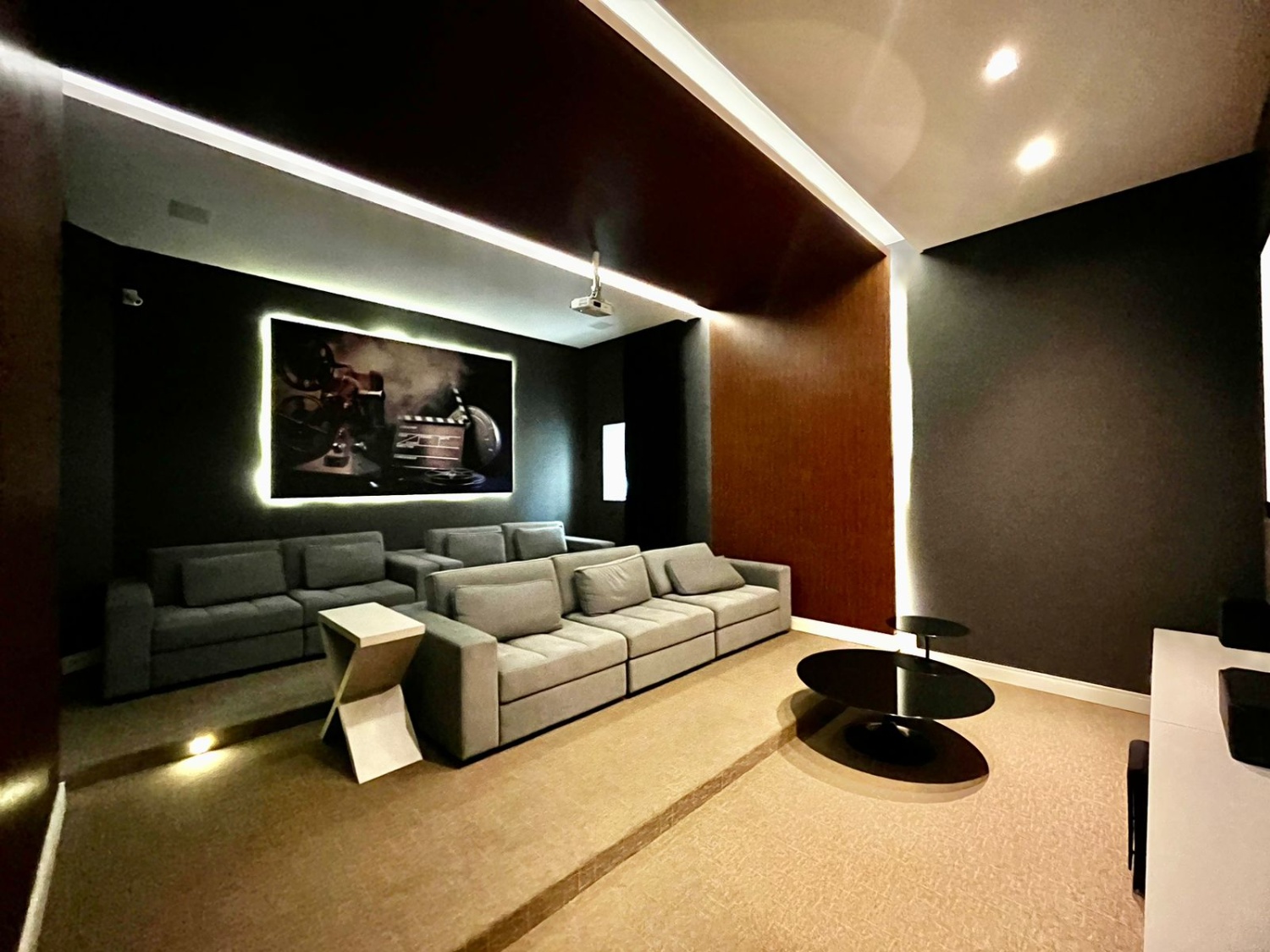 Apartamento no Ed. Solar Gonçalves em Balneário Camboriú - foto 36
