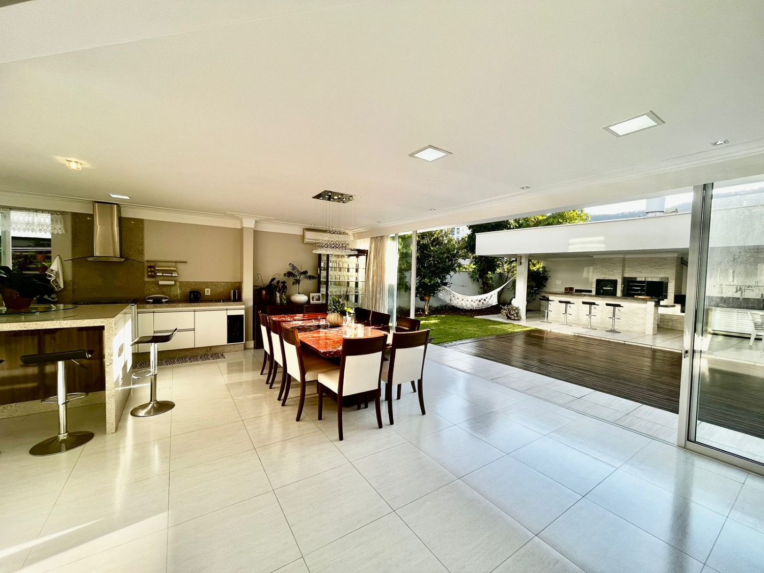 Casa no Condomínio Haras Rio do Ouro em Balneário Camboriú - foto 10